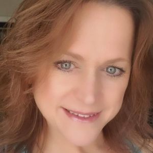 Meet your Posher, Naomi